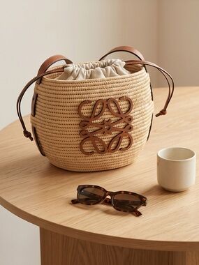 BNWT Loewe Natural Straw Crossbody with Tan Leather Anagram